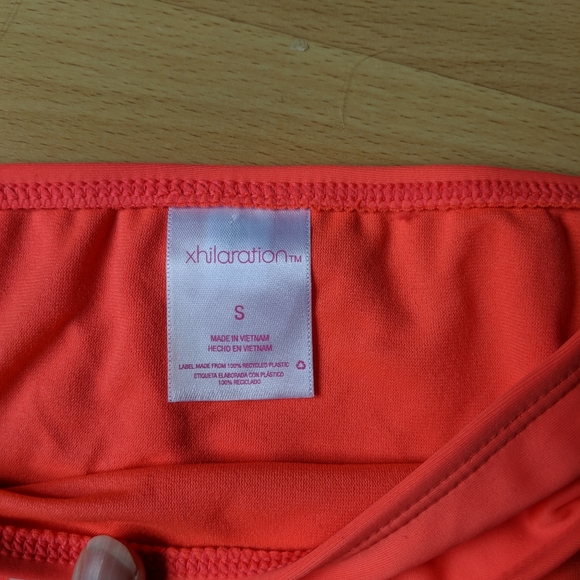 Size Small Coral Bikini bottoms - Picture 2 of 2